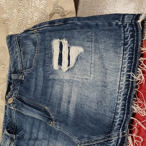 Hollister denim skirt - Picture 3 of 10